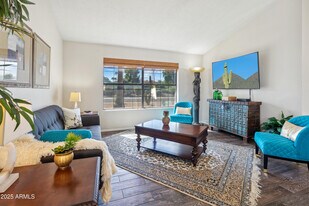 11670 N 109th St in Scottsdale, AZ - Building Photo