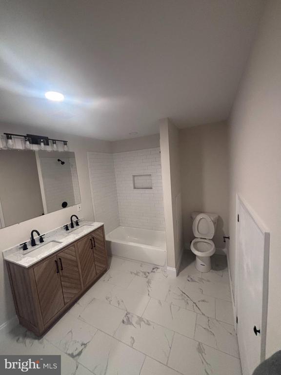 4000 Maine Ave in Baltimore, MD - Building Photo - Building Photo