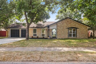 9807 Kendal Dr in Austin, TX - Building Photo - Building Photo