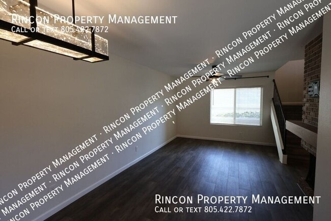 2452 Manzanita Dr in Oxnard, CA - Building Photo - Building Photo