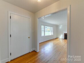 1432 Bevis Dr in Charlotte, NC - Building Photo - Building Photo