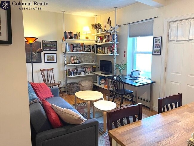 122 Berkshire St in Cambridge, MA - Foto de edificio - Building Photo