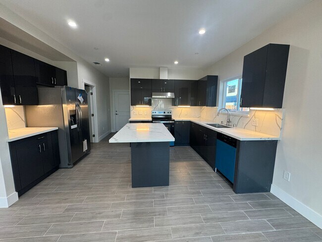 22394 Salwan Pl in Hayward, CA - Building Photo - Building Photo