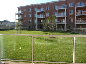 263-263 Macewan Rd in Edmonton, AB - Building Photo - Building Photo