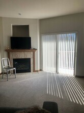 2812 W Marina Dr in Moses Lake, WA - Building Photo - Building Photo