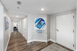 97 Sunset Dr in Sarasota, FL - Foto de edificio - Building Photo