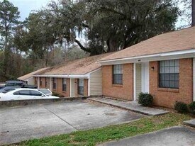 447 Cactus St in Tallahassee, FL - Building Photo