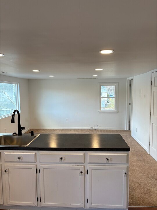 31 Merritt Ave 2nd Floor, Unit 31 Merritt Ave 2nd Floor in Woodbridge, CT - Foto de edificio