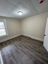 364 Hamilton St in Southbridge, MA - Building Photo - Building Photo