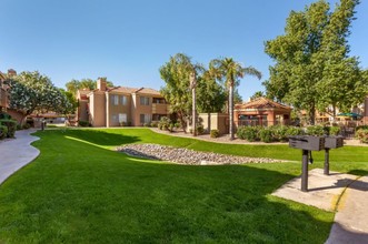 The Village at Lindsay Park Apartments in Mesa, AZ - Building Photo - Building Photo