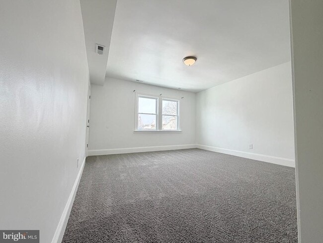 property at 1709 Trinidad Ave NE