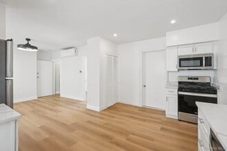 332 Locust Ave in Port Chester, NY - Building Photo - Building Photo