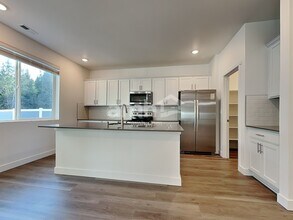 7820 Selah St SW in Olympia, WA - Foto de edificio - Building Photo