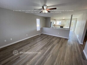 5280 E 112th Ct in Thornton, CO - Foto de edificio - Building Photo