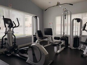 6755 NW 175th Ln in Hialeah, FL - Building Photo - Building Photo