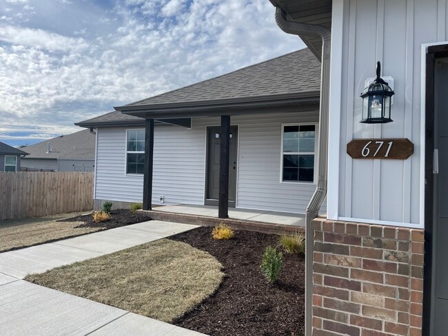 671 N Jozlynn in Republic, MO - Building Photo - Building Photo