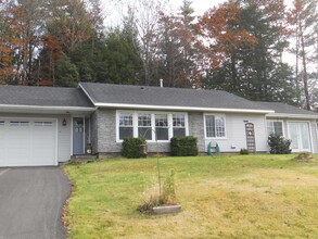 41 Skyline Terrace in Claremont, NH - Foto de edificio - Building Photo