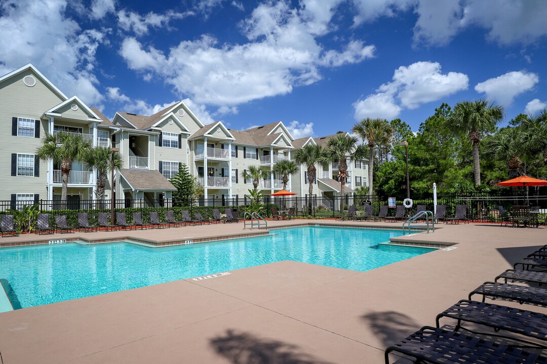 Palms at Wyndtree in New Port Richey, FL - Building Photo