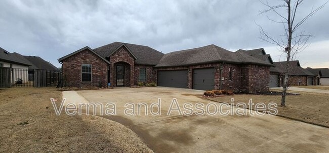 property at 3200 SW Hazelnut Ave