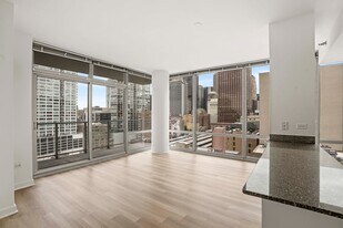 757 S Clark St in Chicago, IL - Building Photo