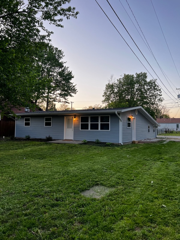 property at 1477 E Lindberg St