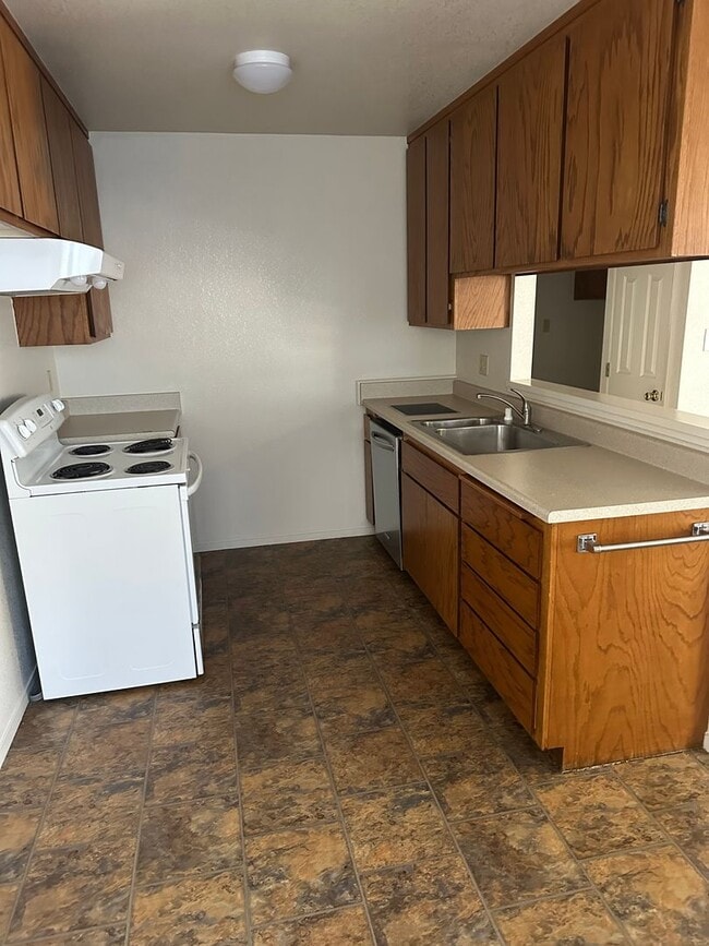 property at 2508 Standiford Ave