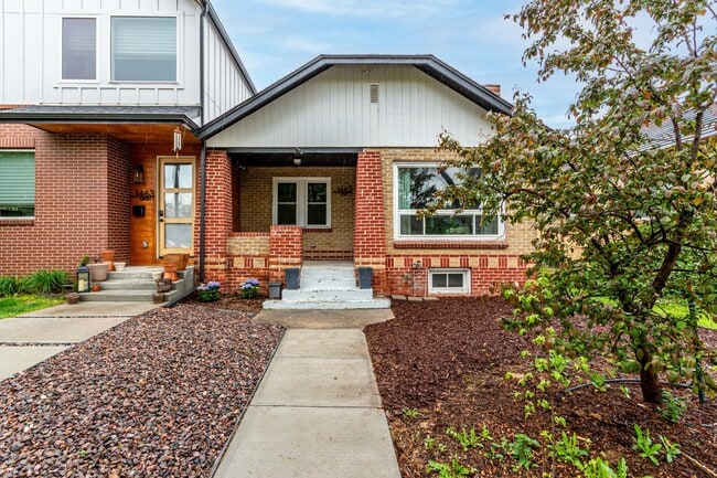 property at 1463 N Dahlia St