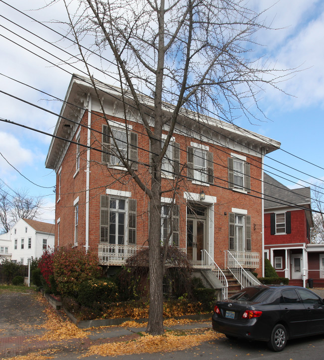 17 John St in Kingston, NY - Building Photo - Building Photo