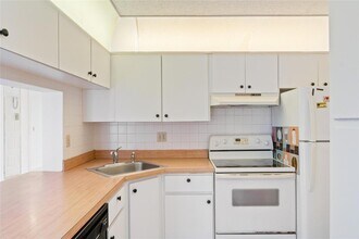 1308 Pine Ridge Cir E, Unit H2 in Tarpon Springs, FL - Building Photo - Building Photo