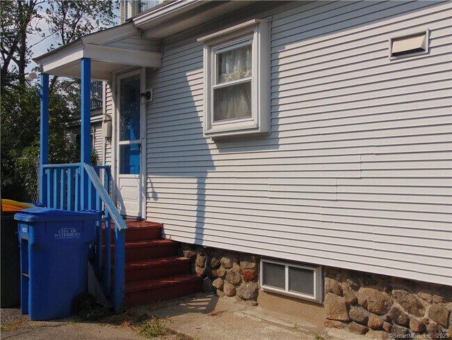 259 Southmayd Rd in Waterbury, CT - Building Photo - Building Photo