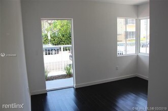 557 Michigan Ave-Unit -# 115 in Miami Beach, FL - Building Photo - Building Photo