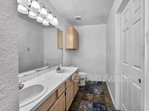 1269 Hilltop Dr in San Marcos, TX - Building Photo - Building Photo