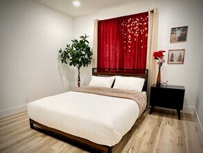 1101 N Mallard St in Las Vegas, NV - Building Photo - Building Photo