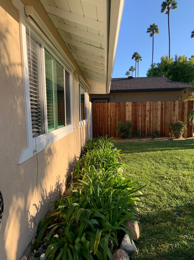 3124 Monroe Way in Costa Mesa, CA - Building Photo - Building Photo