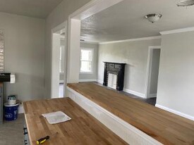 1253 Logan Ave in Corpus Christi, TX - Building Photo