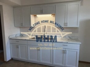 8526 W Appleton Ave in Milwaukee, WI - Building Photo - Building Photo