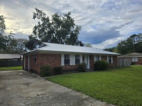 408 S Orange Edwards Blvd in Kingsland, GA - Building Photo - Building Photo