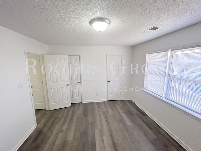 228-230 Wilmington Ave in Oxford, NC - Building Photo - Building Photo