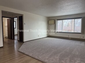 1050 Front St in Casselton, ND - Building Photo - Building Photo