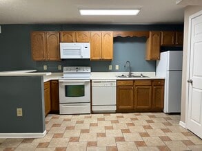 464 E Red Bud Rd in Knoxville, TN - Building Photo - Building Photo