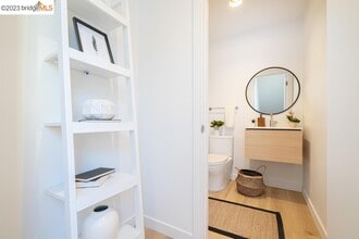 802 Apgar St in Oakland, CA - Building Photo - Building Photo