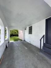 1836 NW 33rd St in Miami, FL - Building Photo - Building Photo