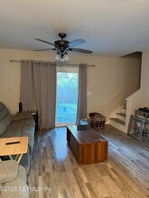 7665 Jana Ln S in Jacksonville, FL - Building Photo - Building Photo