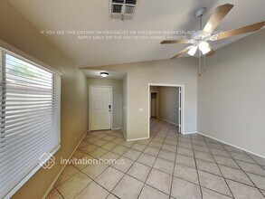12110 N 130th Dr in El Mirage, AZ - Foto de edificio - Building Photo