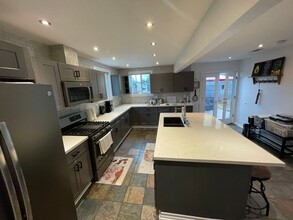 3676 Orange Ave in San Diego, CA - Building Photo - Building Photo