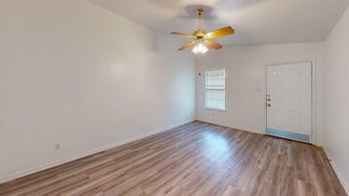 204 W Truman Ave in Copperas Cove, TX - Building Photo - Building Photo