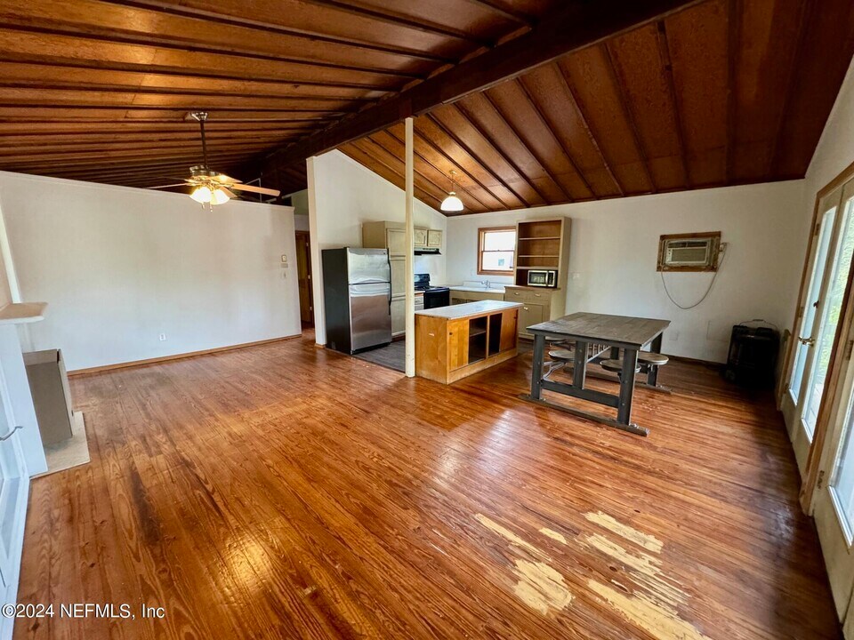 1457 Challen Ave-Unit -UPSTAIRS in Jacksonville, FL - Building Photo