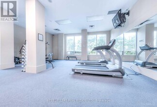 1359 Rathburn Rd E in Mississauga, ON - Building Photo - Building Photo