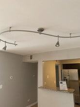 1125 Pleasant Run Dr, Unit 810 in Wheeling, IL - Foto de edificio - Building Photo