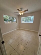 1713 N Dixie Hwy in Fort Lauderdale, FL - Building Photo - Building Photo